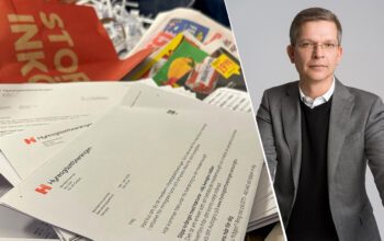 Tvådelad bild. På den ena delen syns medlemsbreven där de ligger i tidningsinsamlaren i soprummet. I bakgrunden skymtar en kasse, tidningar och reklamblad. På den andra delen ser man Mika Nuutilainen som tittar in i kameran.