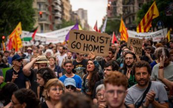 Barcelona, protester överturism