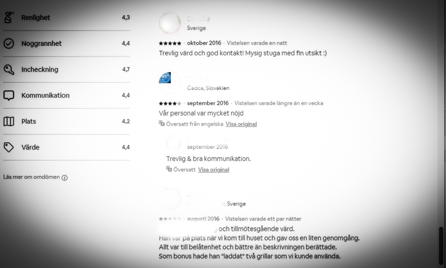Bilden visar kommentarer från en Airbnb-sida.