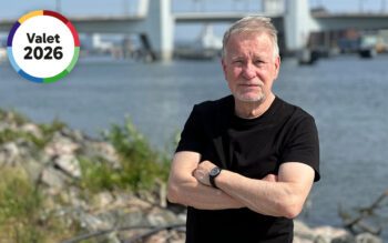 Flera partier i Göteborgs stadsfullmäktige vill att allmännyttan ska frysa hyrorna 2027. Men Hyresgästföreningen säger nej till förslagen.
